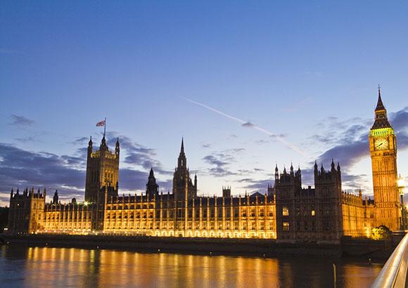 Students Studying for UK Qualification Abroad Up by 5%