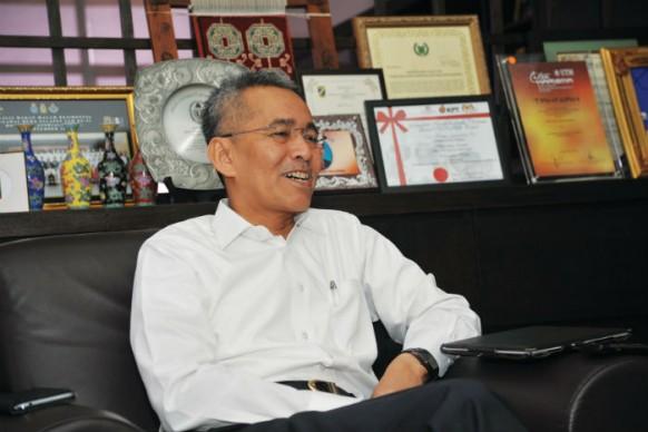 Universiti Sains Malaysia is giving 100 poor students a second chance