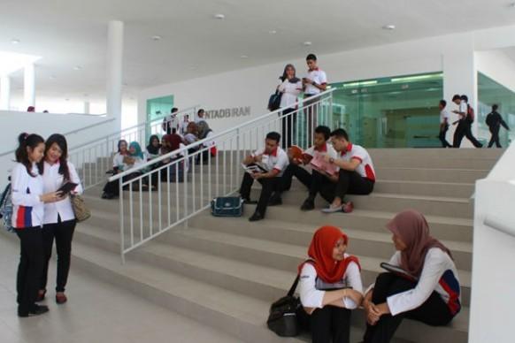 Automotive college upgraded to university