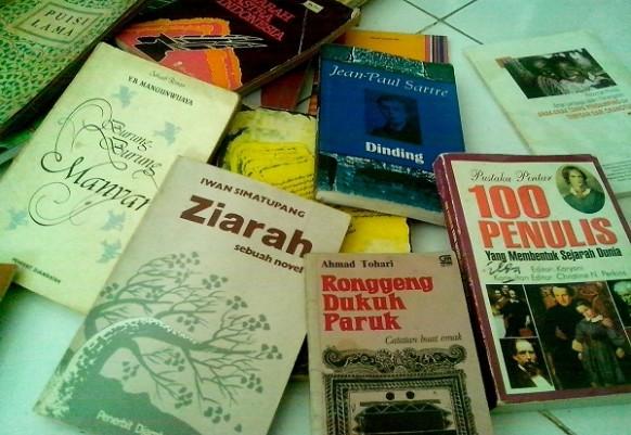 Students are less interested in literature?