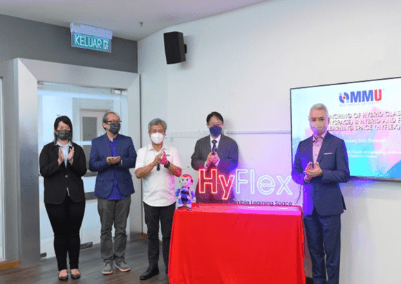 MMU bridges the gap between physical and online education