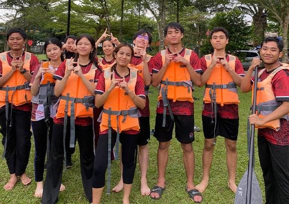 BEHIND THE SCOREBOARD: KYUEM GARNET HOUSETRIP