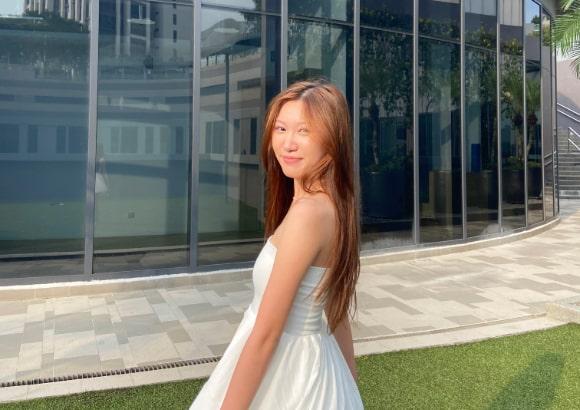 From Viral Videos to Teaching and Marketing: Evelyn Ramli’s Journey of Growth